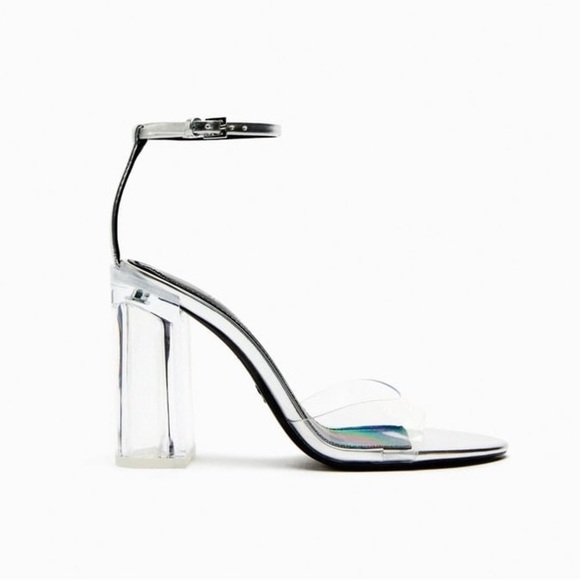 NWT. Zara Silver Vinyl Block Heel Sandals. Size 8. - Picture 1 of 9